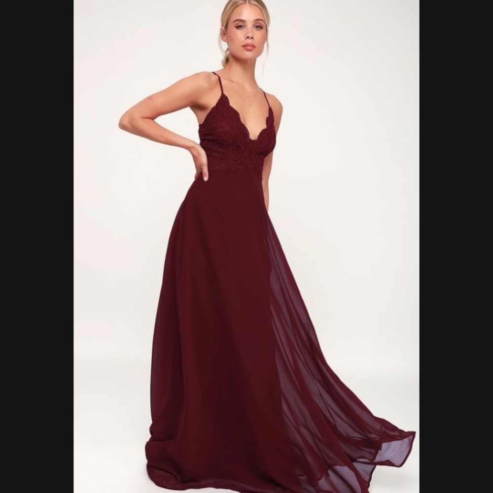 Lulu’s Madalyn Lace Maxi Dress
